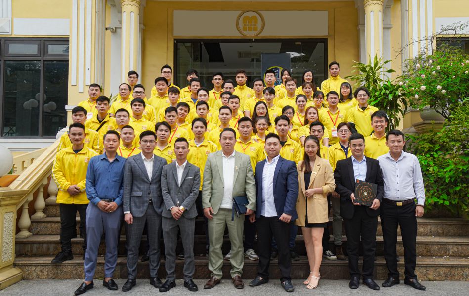 doi-ngu-nhan-su-maxhome-chi-nhanh-mien-bac